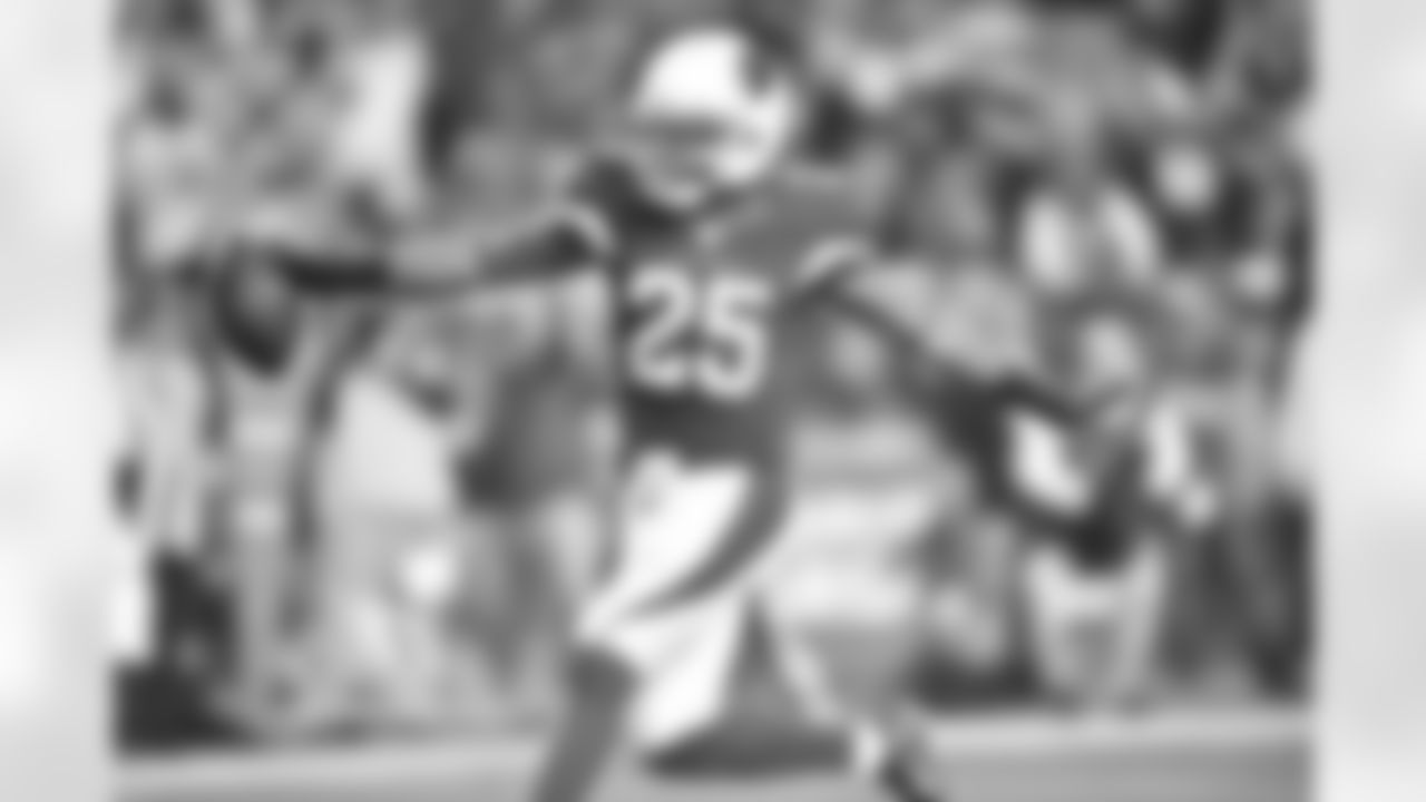 CB Jerraud Powers against the Packers