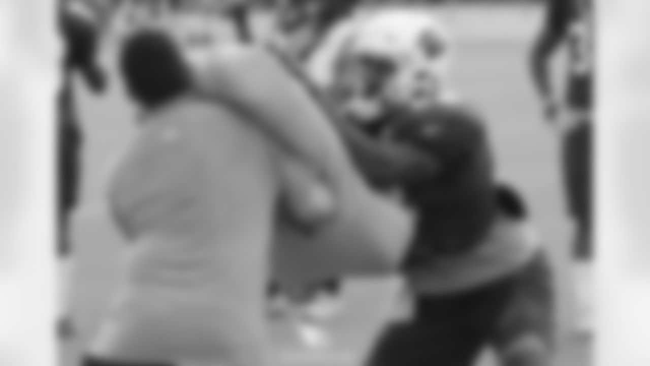 RB T.J. Logan