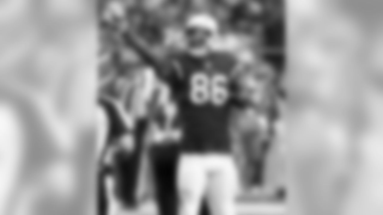TE Ricky Seals-Jones