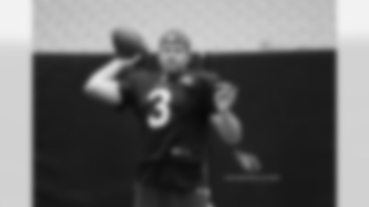 QB Carson Palmer