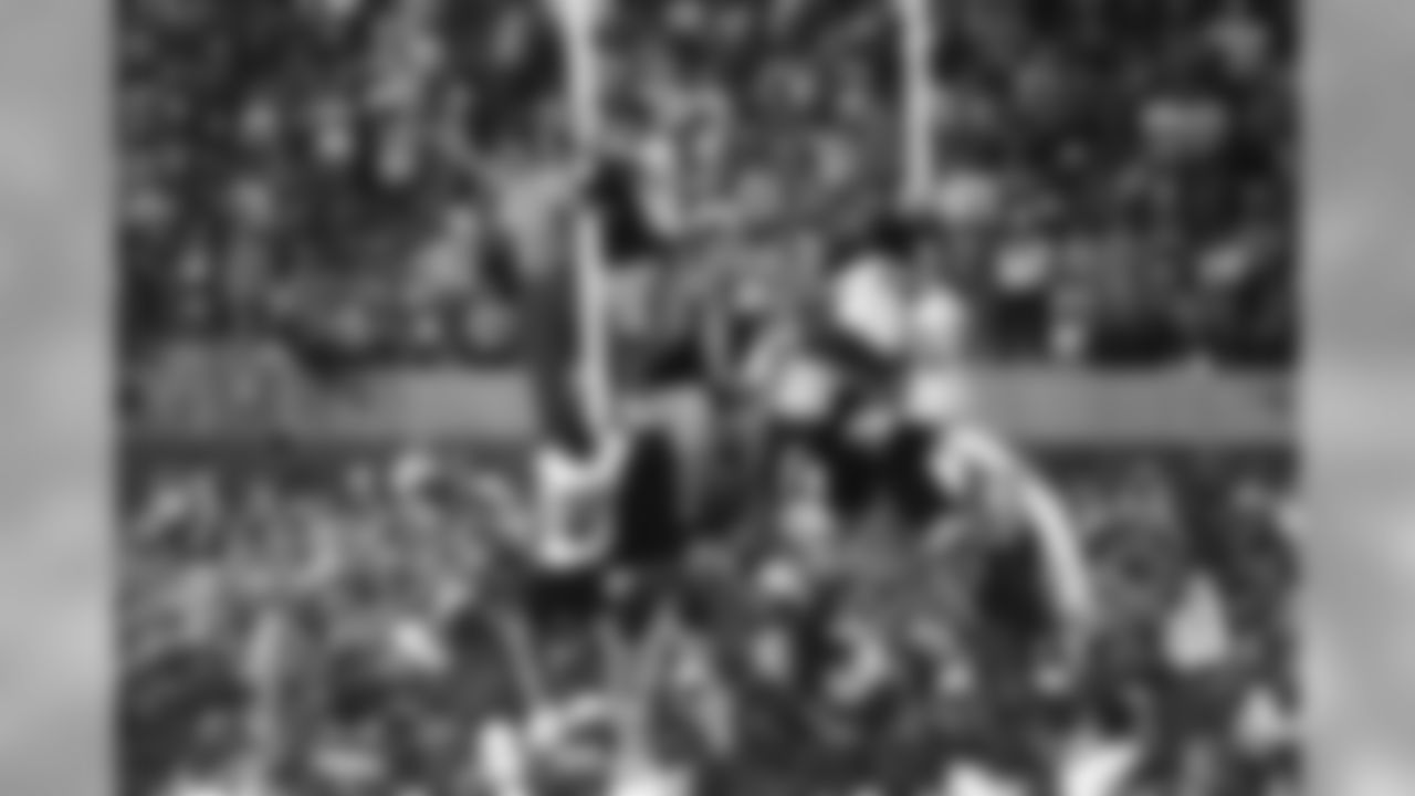 Fans celebrated clinching a playoff berth in 1998