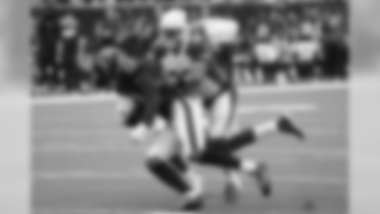 S Tyrann Mathieu makes a tackle