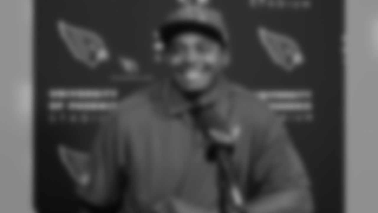 LB Karlos Dansby from the Bengals