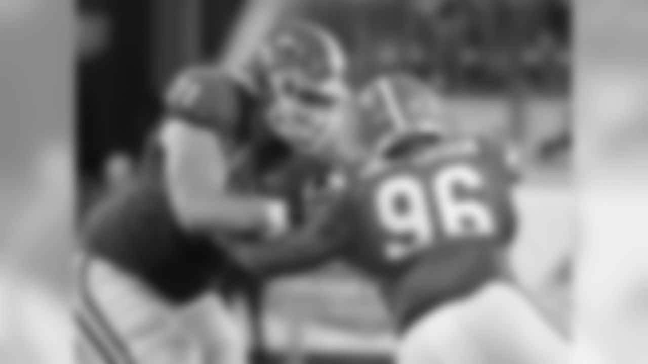 Georgia T John Theus: Projected fourth-rounder