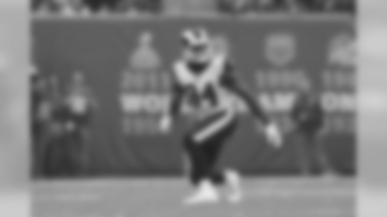 LB Robert Quinn