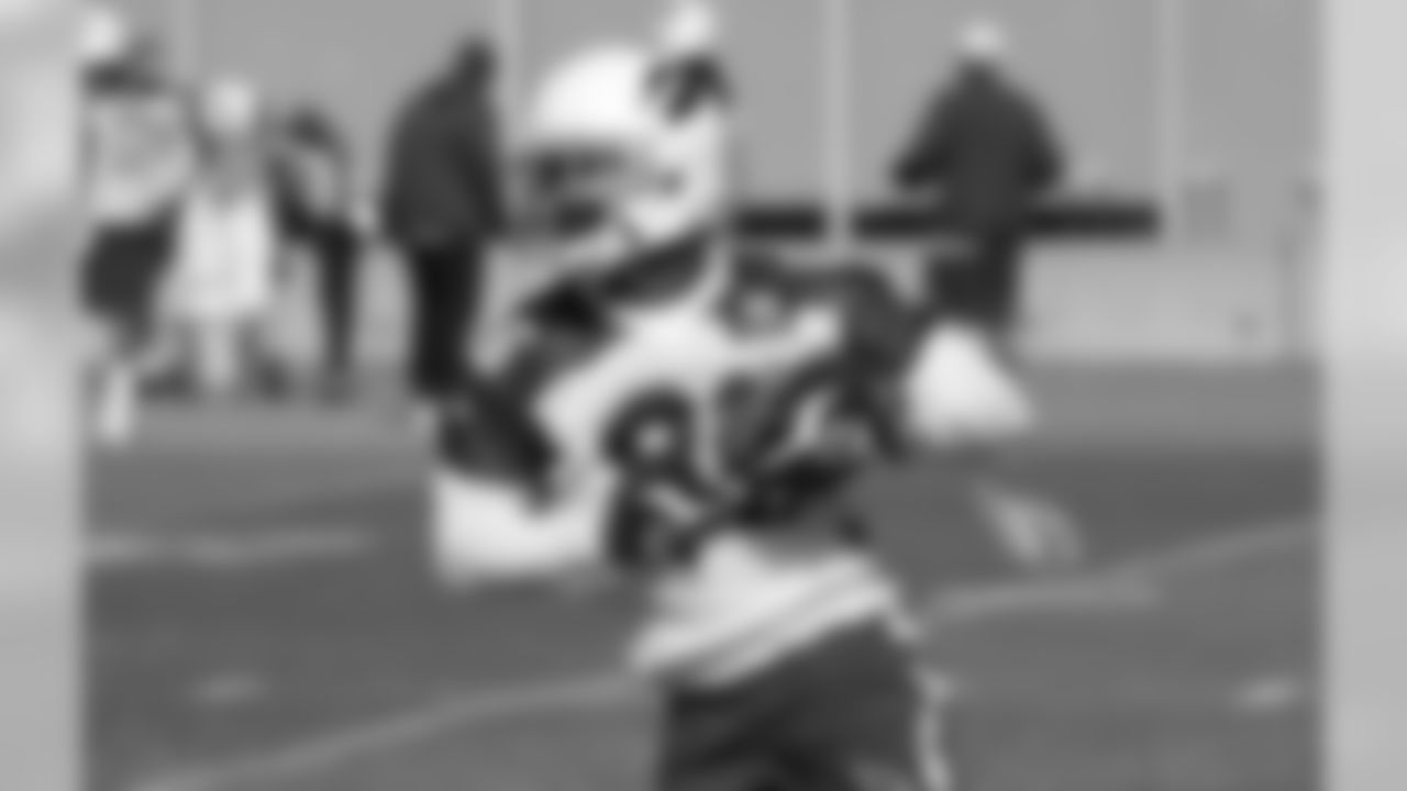 TE Ricky Seals-Jones