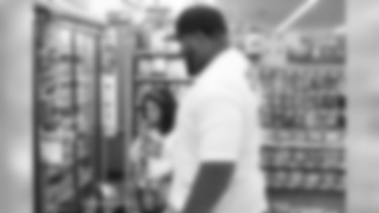 DL Xavier Williams
