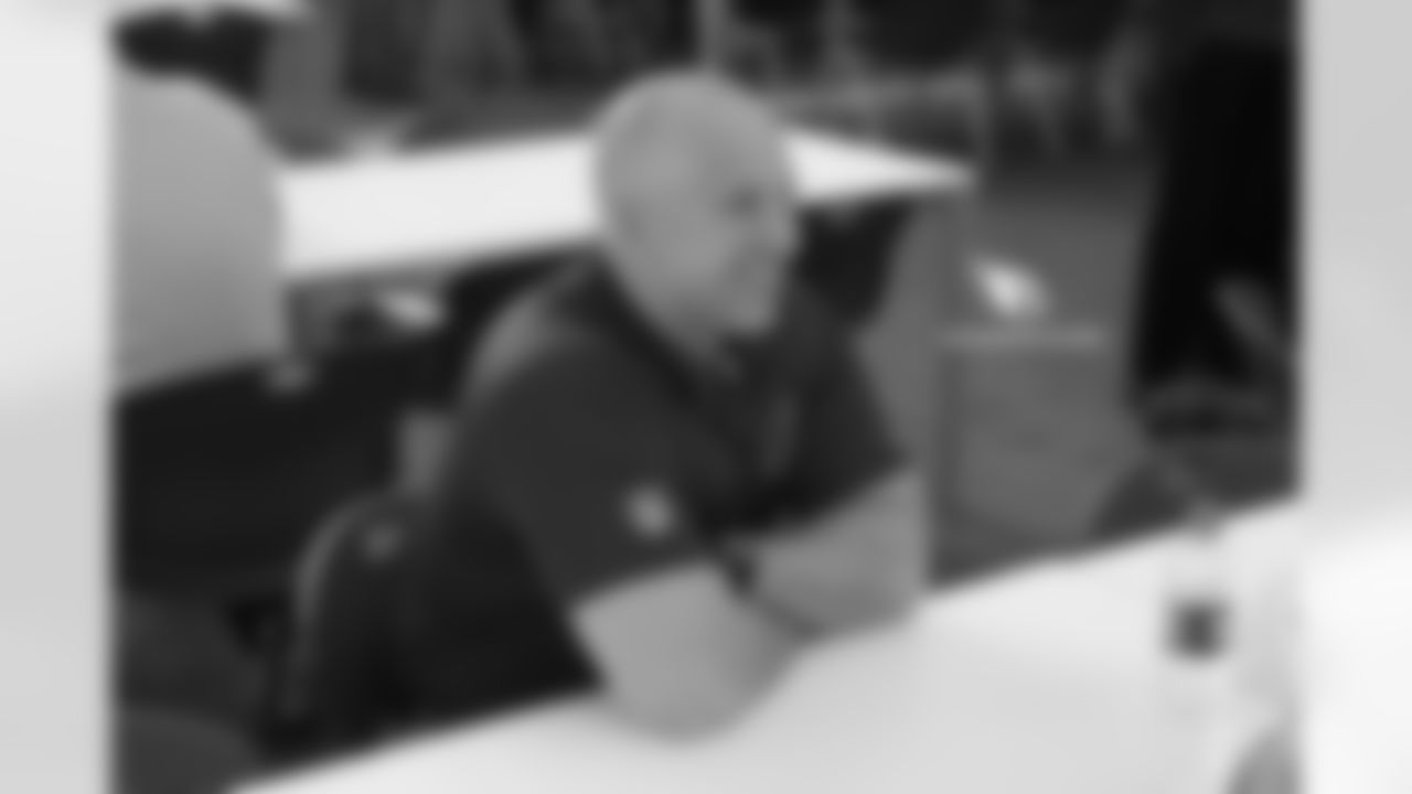 Assistant defensive line coach Chris Achuff