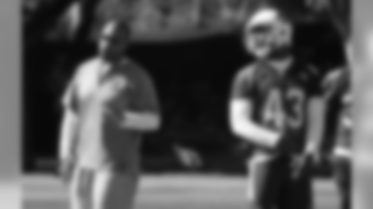 ILB coach Larry Foote has words of wisdom for rookie ILB Haason Reddick