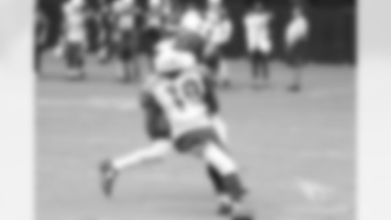 CB Trevon Hartfield picks off a pass