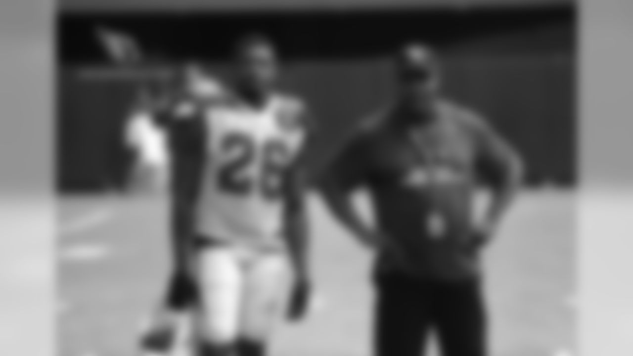 CB Brandon Williams and cornerbacks coach Kevin Ross
