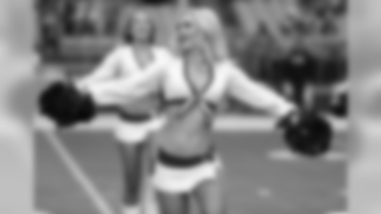 Cardinals cheerleaders perform