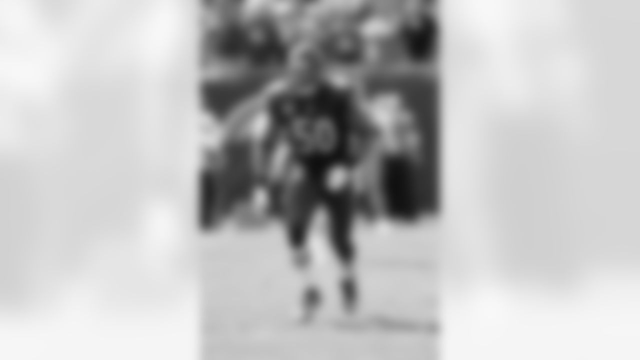 ILB Jerrell Freeman