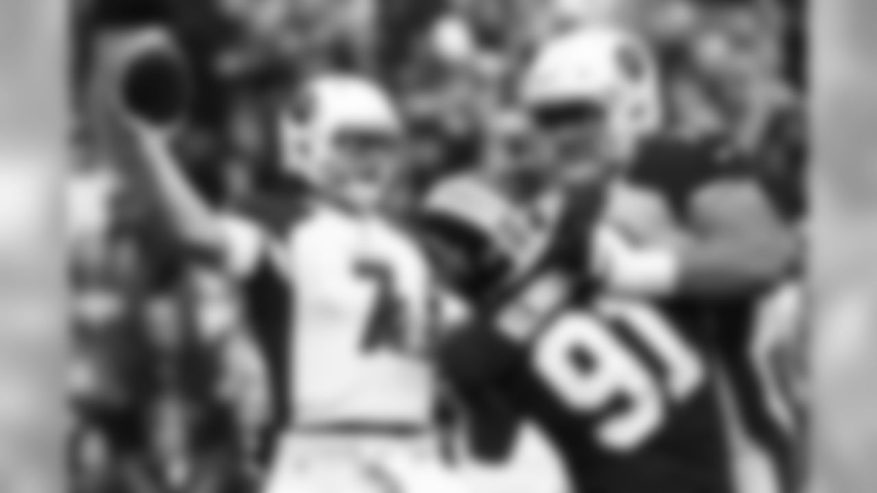 Cardinals QB Blaine Gabbert with the throw