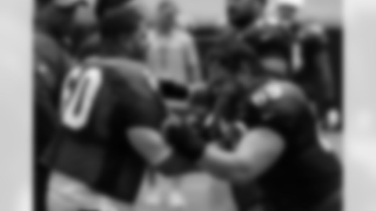 Guards Antoine McClain and Evan Mathis