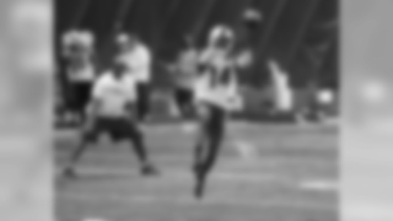 WR J.J. Nelson