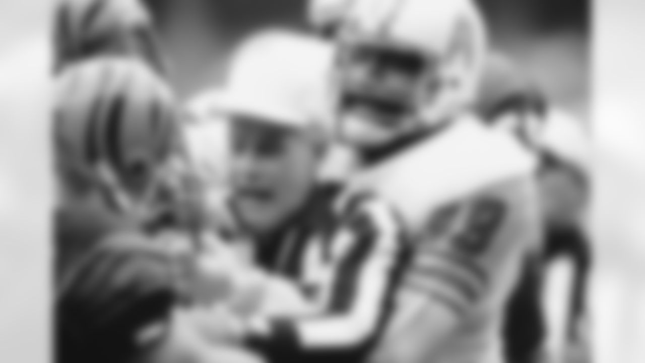 1984: Oilers select Auburn DT Doug Smith