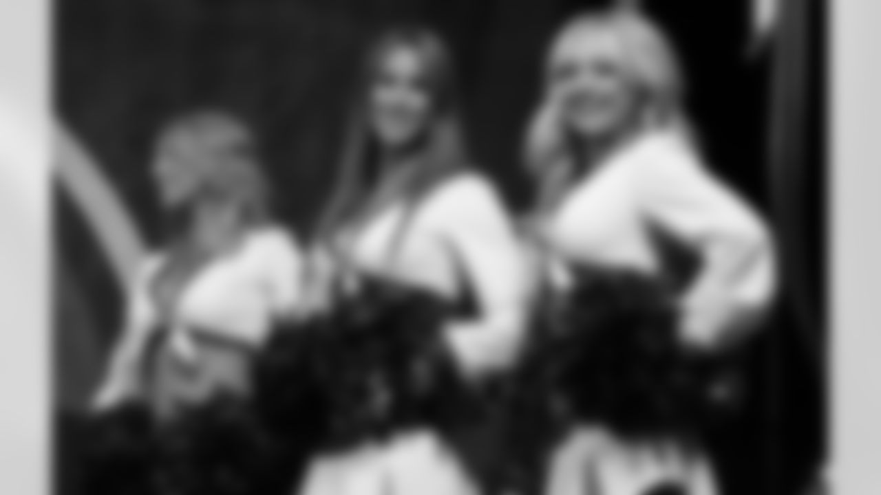 Cheerleaders on stage