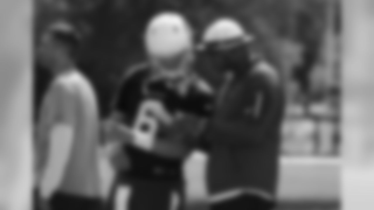 QB Jake Coker and coaching intern Byron Leftwich