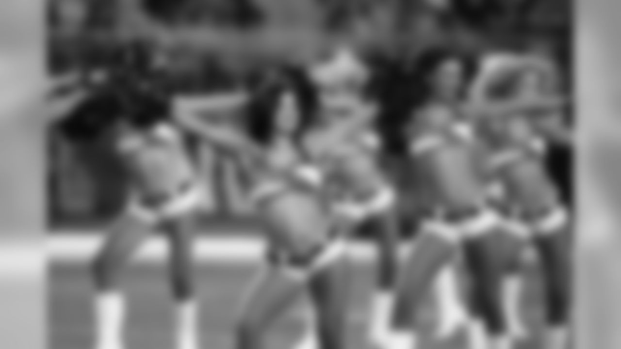 Cardinals cheerleaders perform