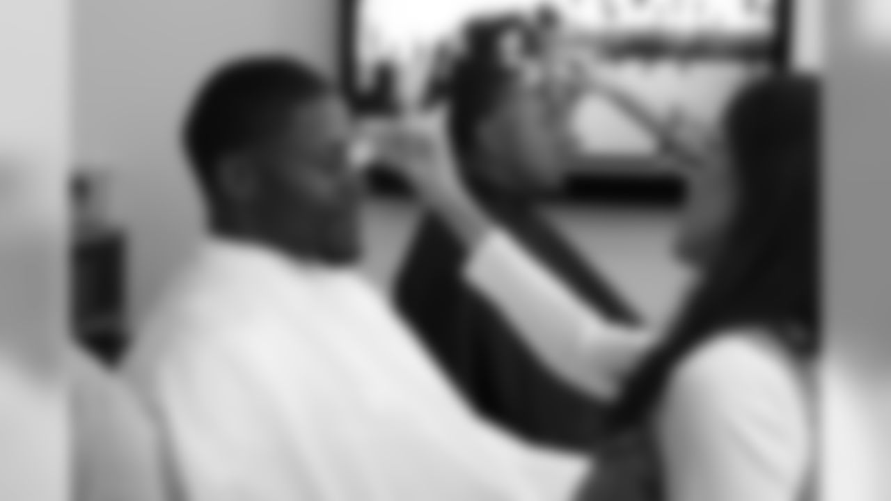 David Johnson and Michael Floyd get makeup for NFL Network