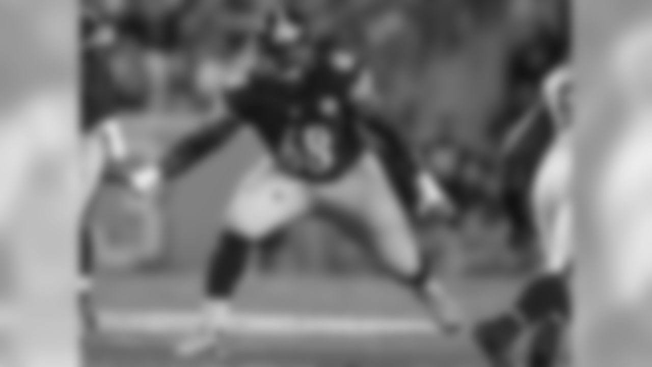 Steelers OL Kelvin Beachum (68)