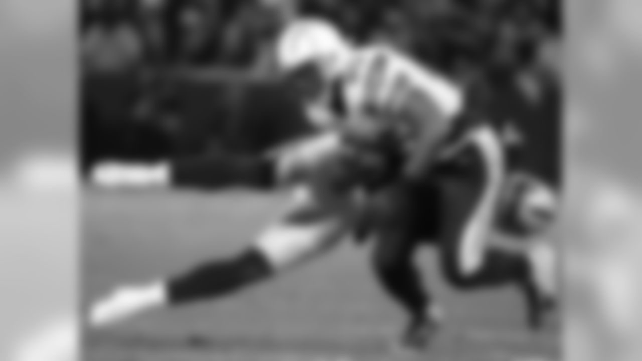 Chargers TE Antonio Gates (85)