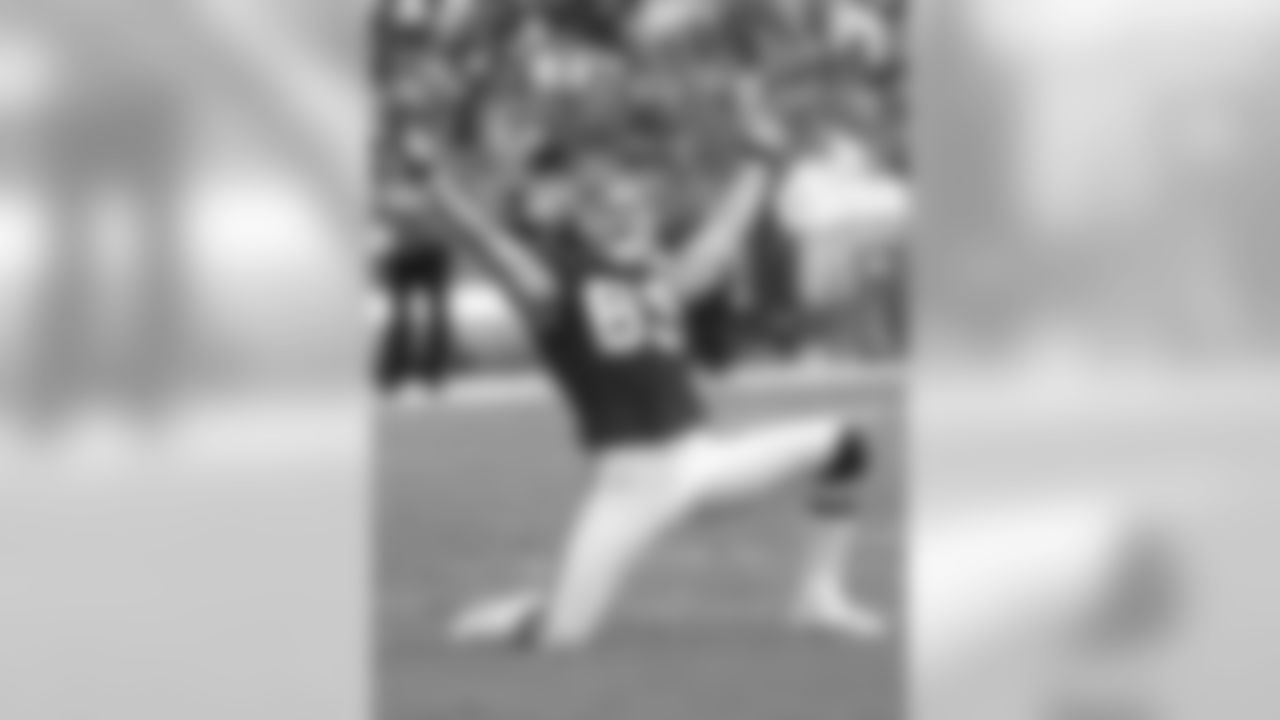 2008: DE Jared Allen