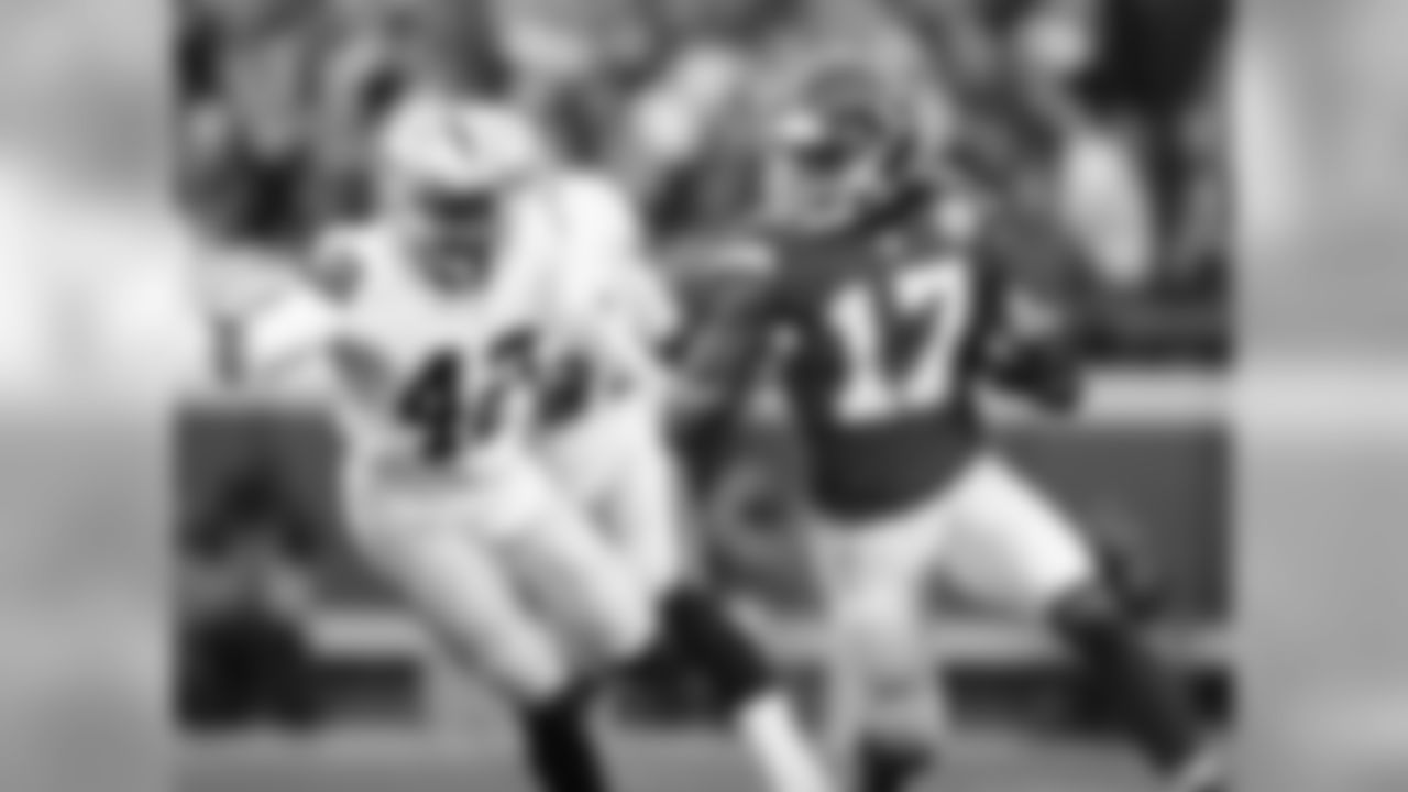 Kansas City Chiefs wide receiver Chris Conley (17)