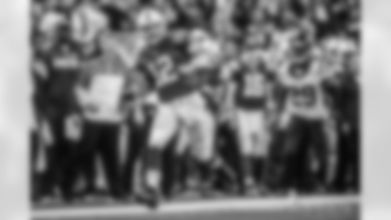 In six days, Andrew Luck went from a career-high passer rating to the second worst rating he's had this season. Waiting in Week 15 is the NFL's stingiest defense in points allowed per game. Luck, who has missed more practice time than normal this week due to injury, always seems to bounce back from poor games and we will see if him and the pass catchers can get back to the connections we saw so frequently against the Jets.