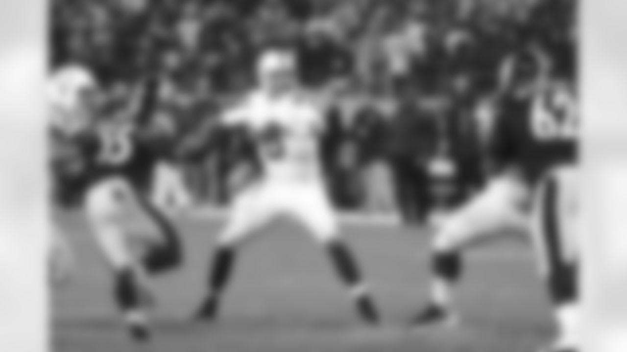 6 Whitehurst, Charlie QB