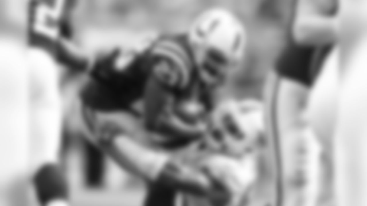 After weeks of run-game struggles, Frank Gore and the unit averaged 5.7 yards a pop down in Miami. Gore enters Week 17 at 891 rushing yards. The most intriguing individual number for a Colts player heading into the regular season finale is Gore 109 yards away from 1,000. It's been 55 games since the Colts last had a 100-yard rusher.