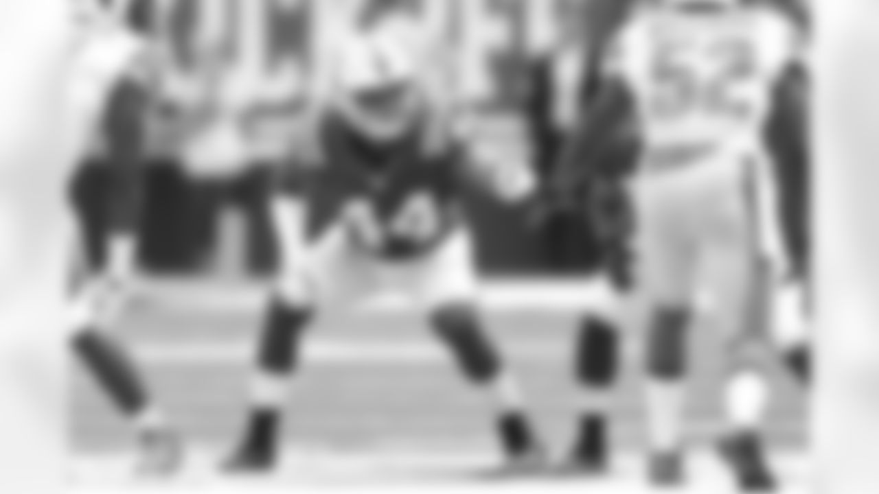 On run-downs and in the base defense, look for Antonio Morrison to fill the early void of Sio Moore. Morrison, a fourth-round pick out of Florida, has played sparingly already in 2016. Besides Morrison, Josh McNary will see plenty of reps, in more obvious passing situations.