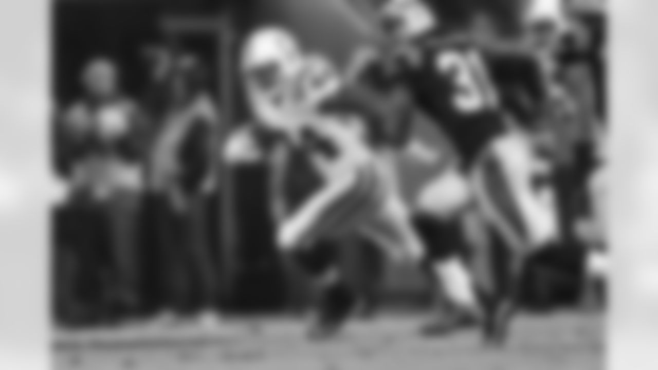 44 Bradshaw, Ahmad RB