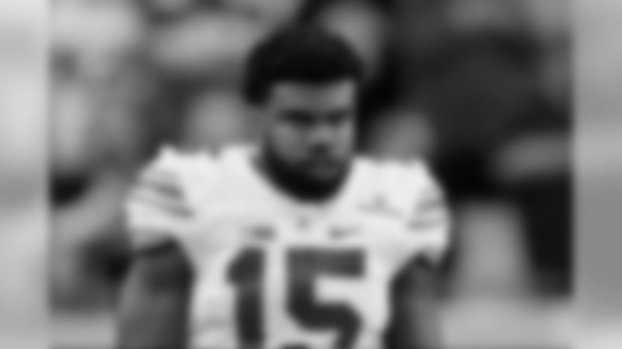 15 Elliott, Ezekiel RB 6-0 225 JR St. Louis, Mo.