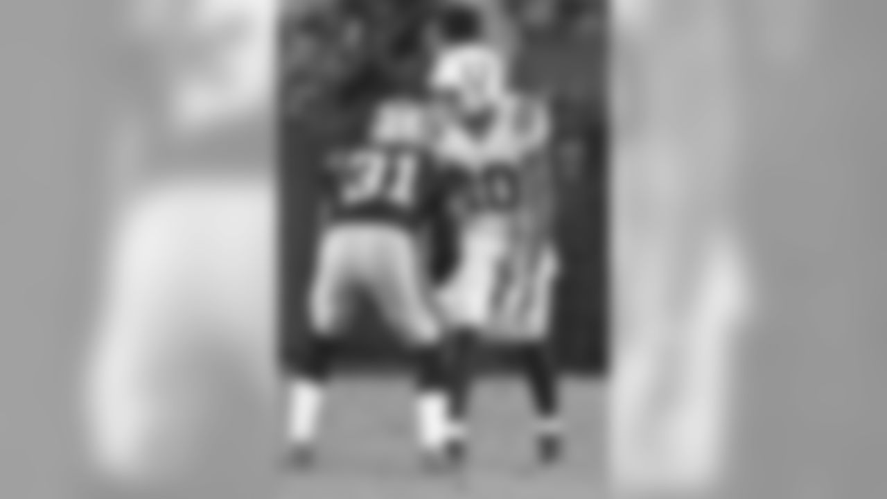 10
Moncrief, Donte
WR