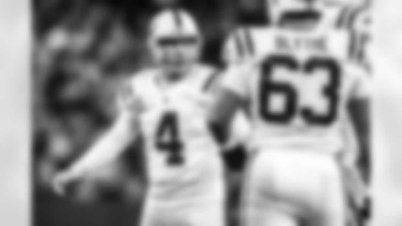 It was down in Nashville where Adam Vinatieri broke the NFL record for most consecutive field goals made. Vinny added another two last week, giving him 45 straight makes.