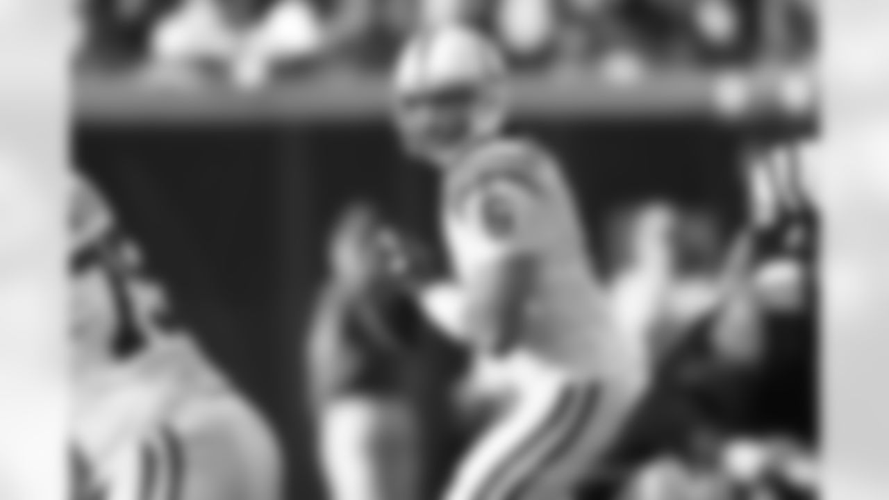 6 Whitehurst, Charlie QB