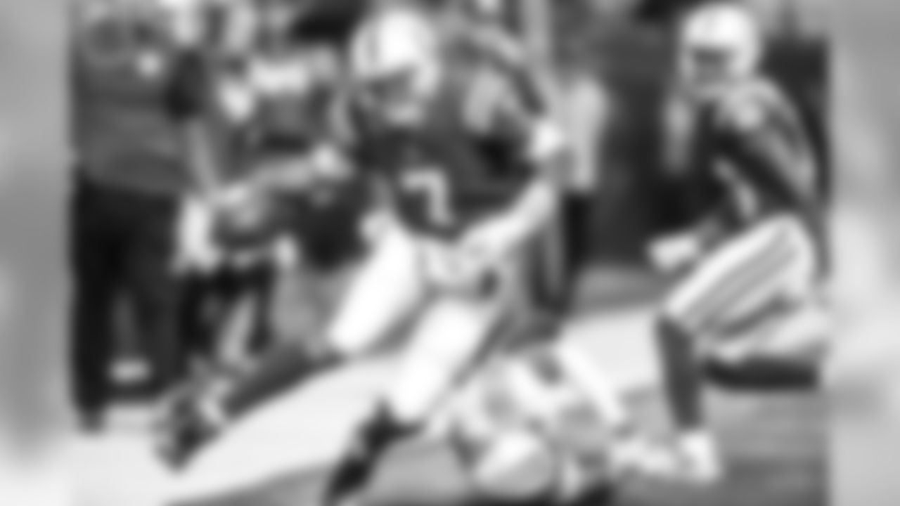 7 Brissett, Jacoby QB 6-4 235 25 2 North Carolina State