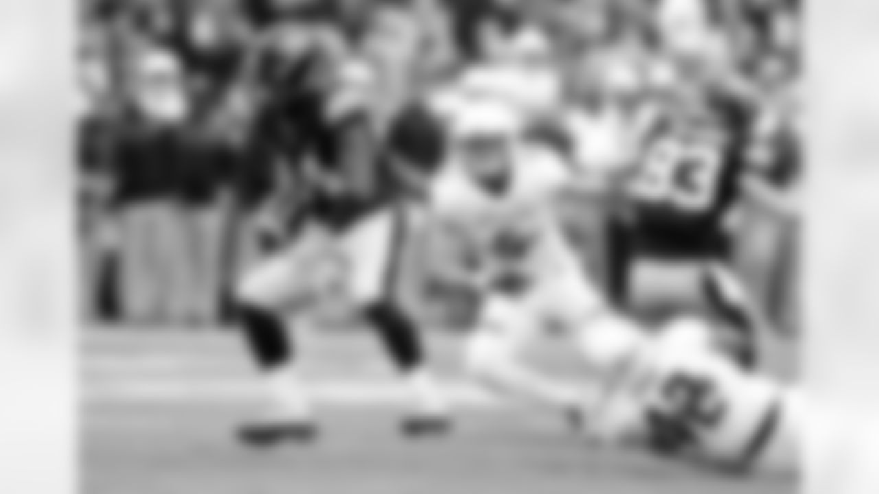 14 Desmond King DB 5-11 203 SR (IOWA)