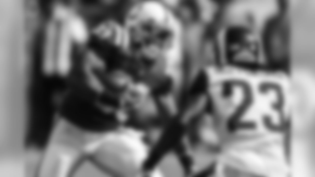 33 Turbin, Robert RB 5-10 216 28 6 Utah State