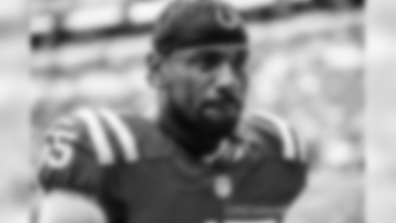 55 Moore, Sio ILB
