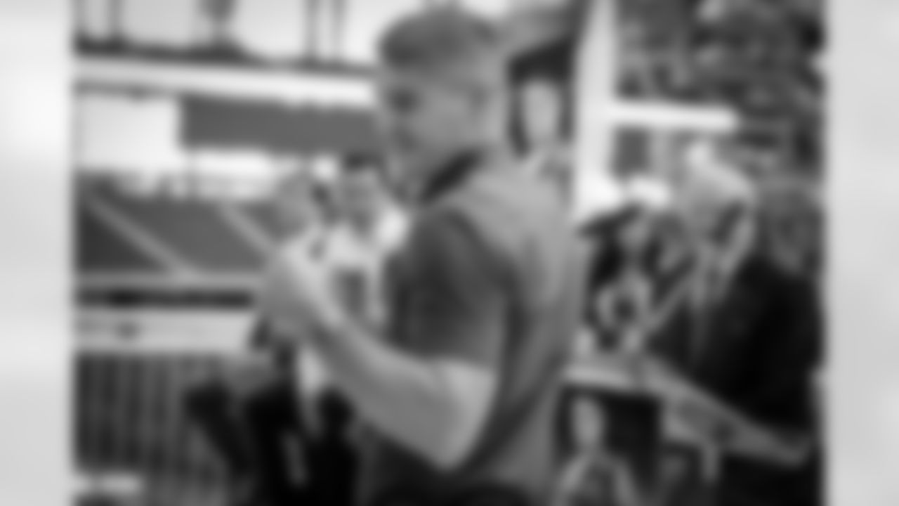 20160718_liam_smith_intro04.jpg