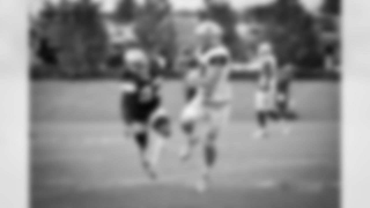 20161109_practce_selects_jj0168.jpg