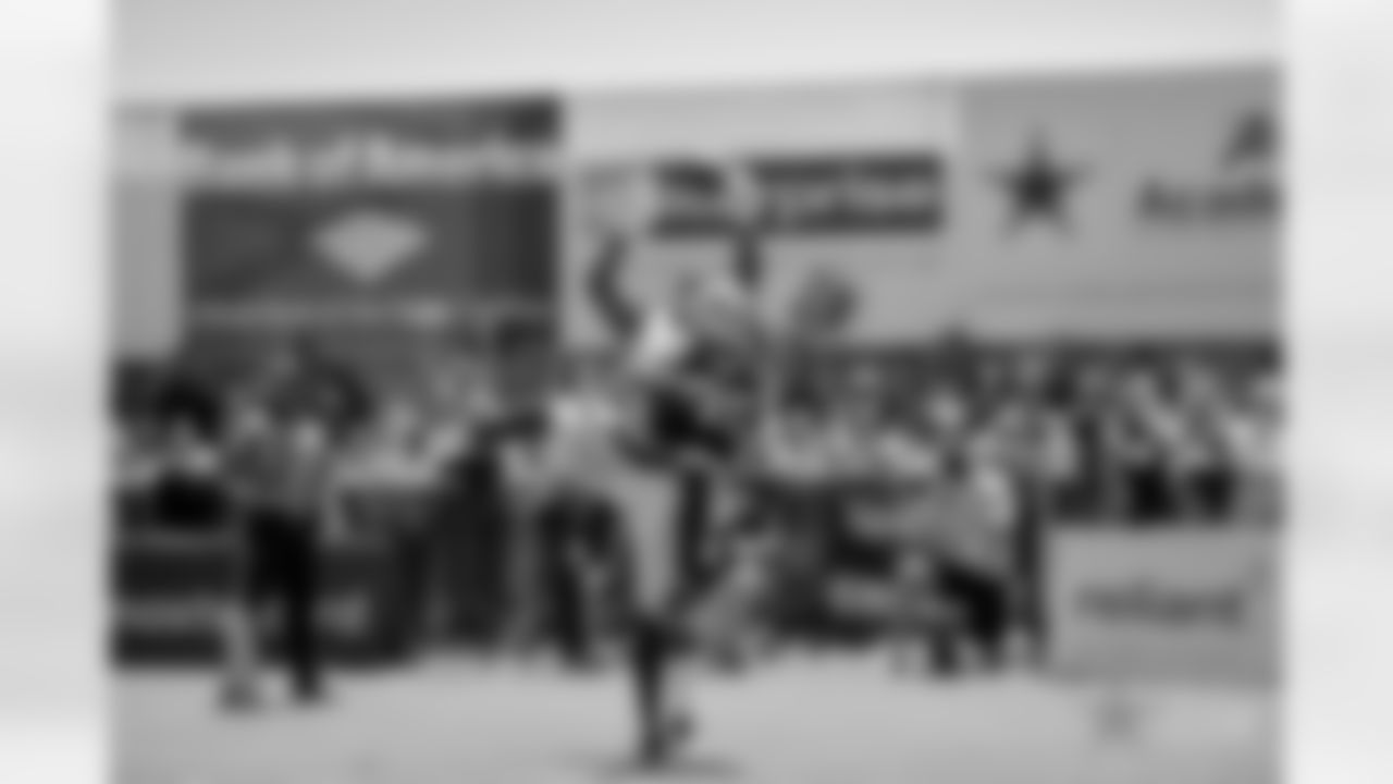 20170810_dal_dez_bryant_selects_jj29224.jpg
