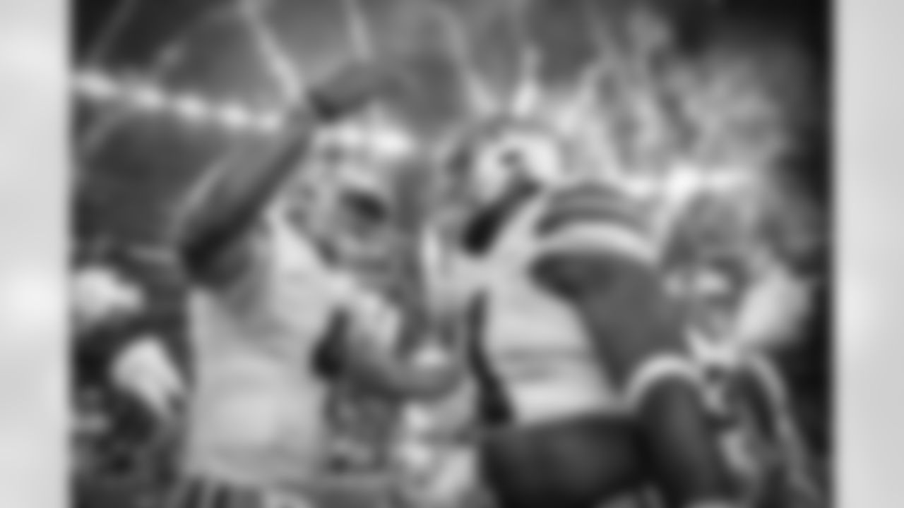 20160925_dal_vs_chi_dak_prescott_selects_jj1197.jpg