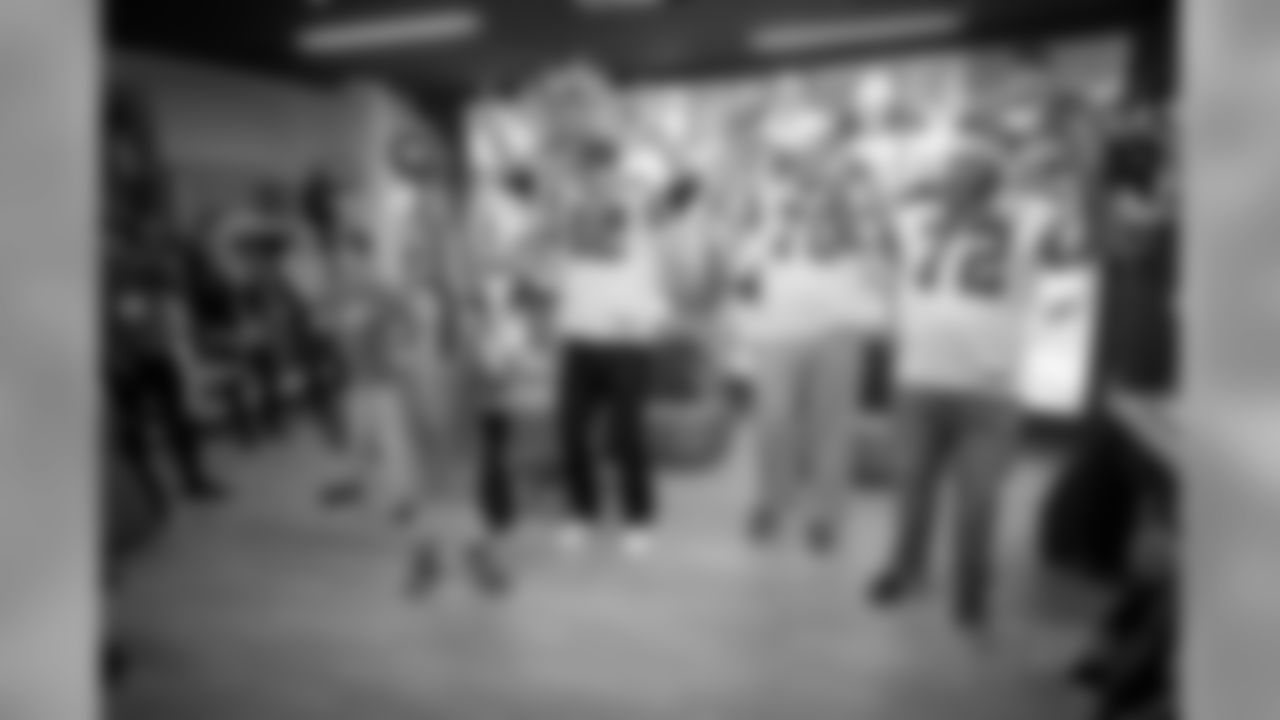 20161205_dal_childrens_hospital_visit35.jpg