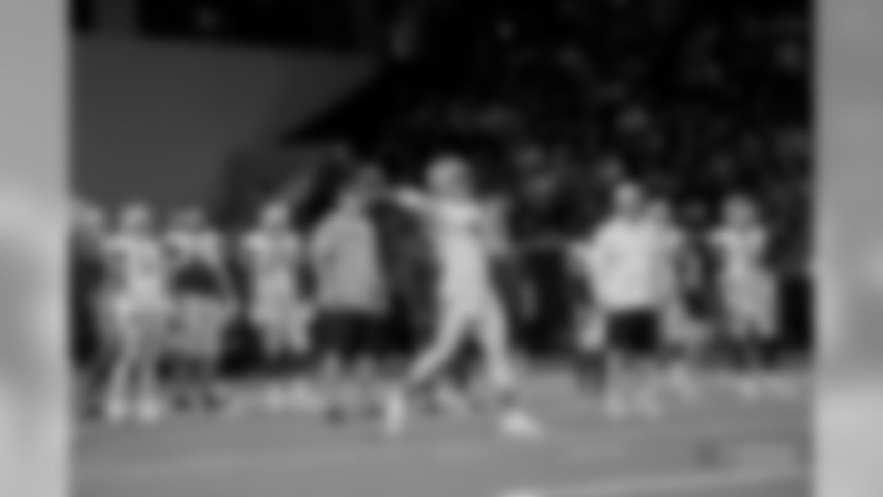 20170828_dal_dak_prescott_selects_jj37912.jpg