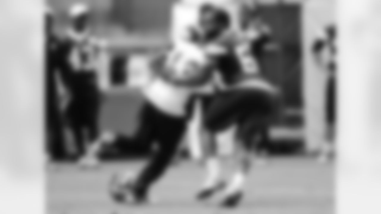 Defense: Bruce Carter