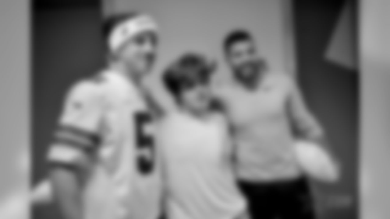 20171204_scottish_rite_hospital_visit_selects_jj62082.jpg